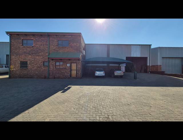 430M² FACTORY FOR SALE IN APEX